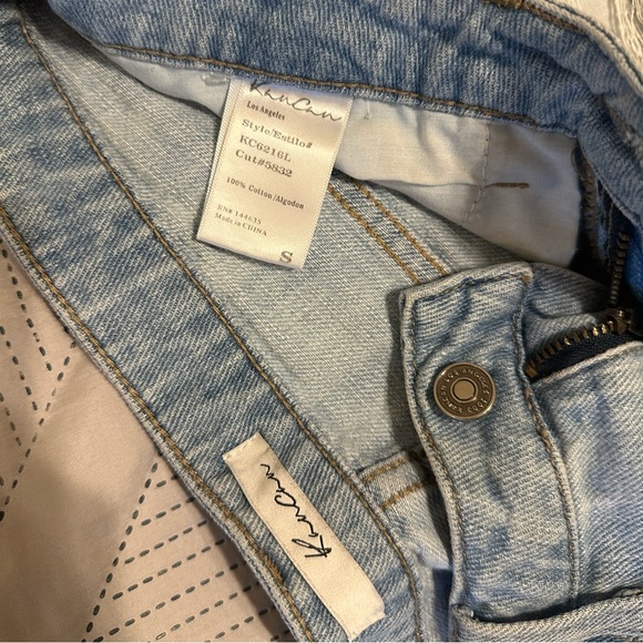 KanCan Shorts - Picture 2 of 3